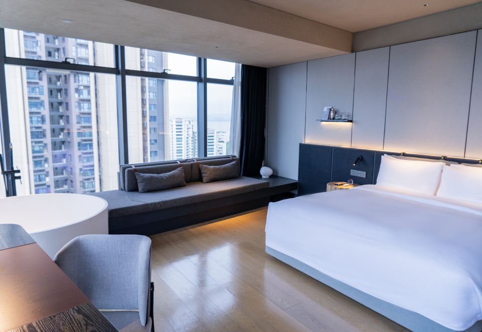 濱海行政豪華大床房（語音智能+智能潔具）