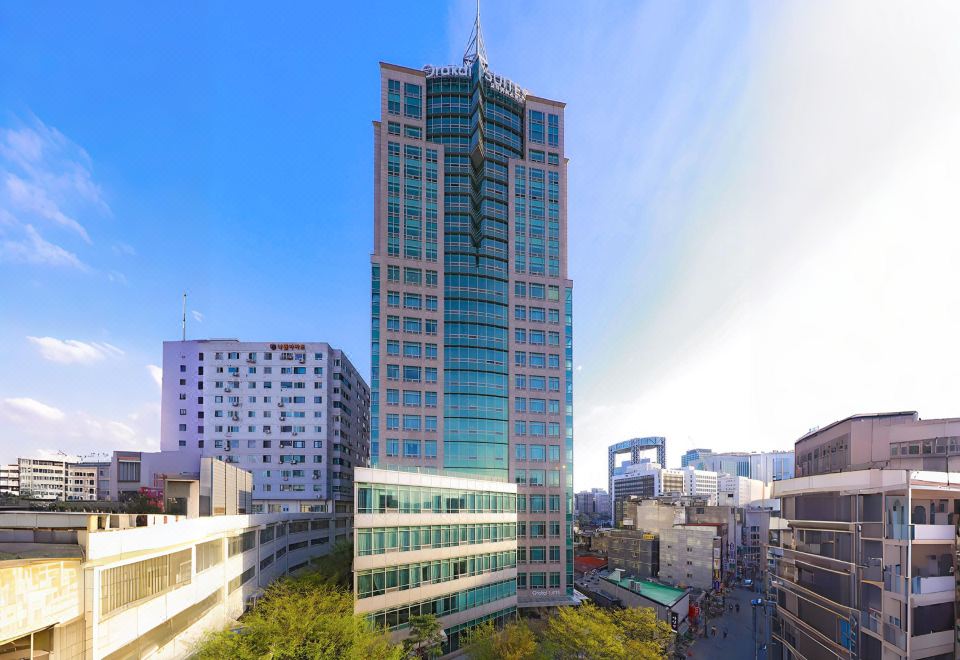 Orakai Insadong Suites - Housity