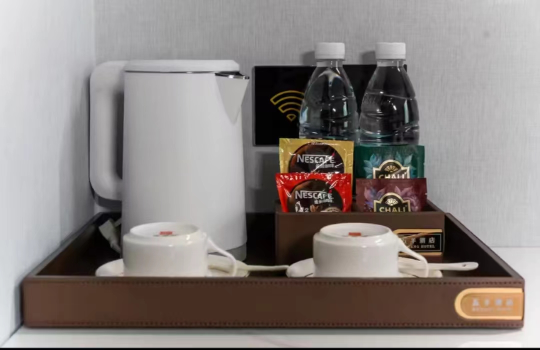 Xingbo Hotel (Xi 'an Bell Tower station Yongningmen Branch)泊享观影双床房