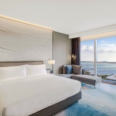 行政側海景大床房 青島海天大酒店優惠