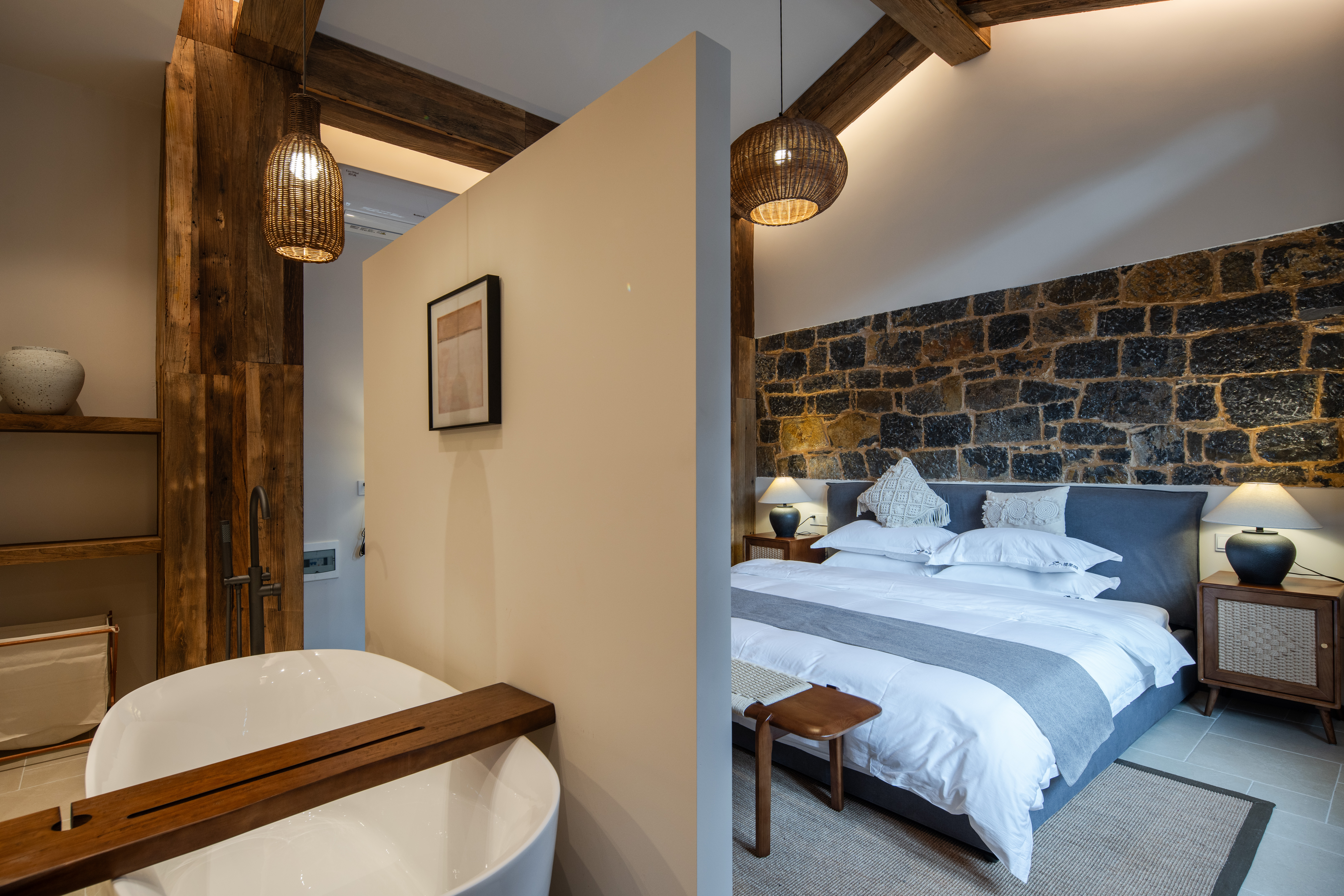 Lan Qingxia Courtyard Double Bed Room (Private Courtyard + Tub)