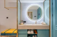 Longmen Inn · Manxin Smart Hotel (Langfang Xianghe Furniture City Branch)