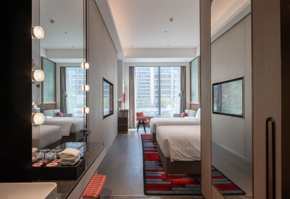 2 Twin Beds Guest Room