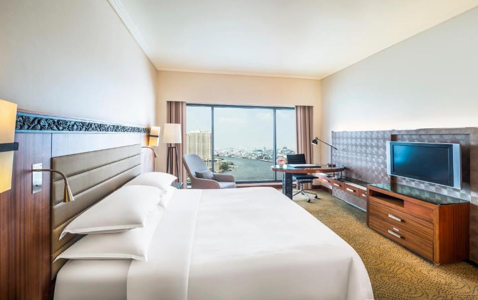 Royal Orchid Sheraton Hotel & TowersSuperior Deluxe, Guest Room, 1 King, River View