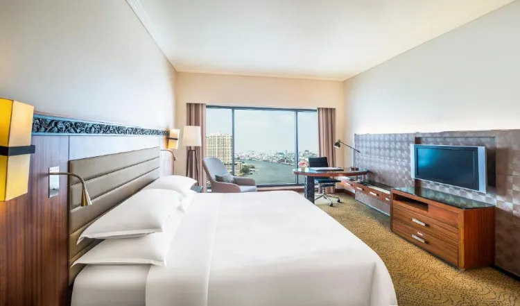 Superior Deluxe, Guest Room, 1 King, River View