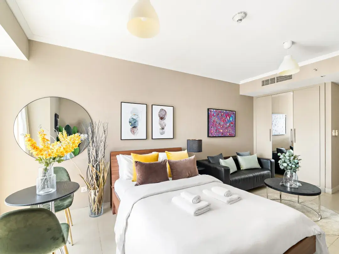 Silkhaus | Goldcrest Executive - Dubai Marina