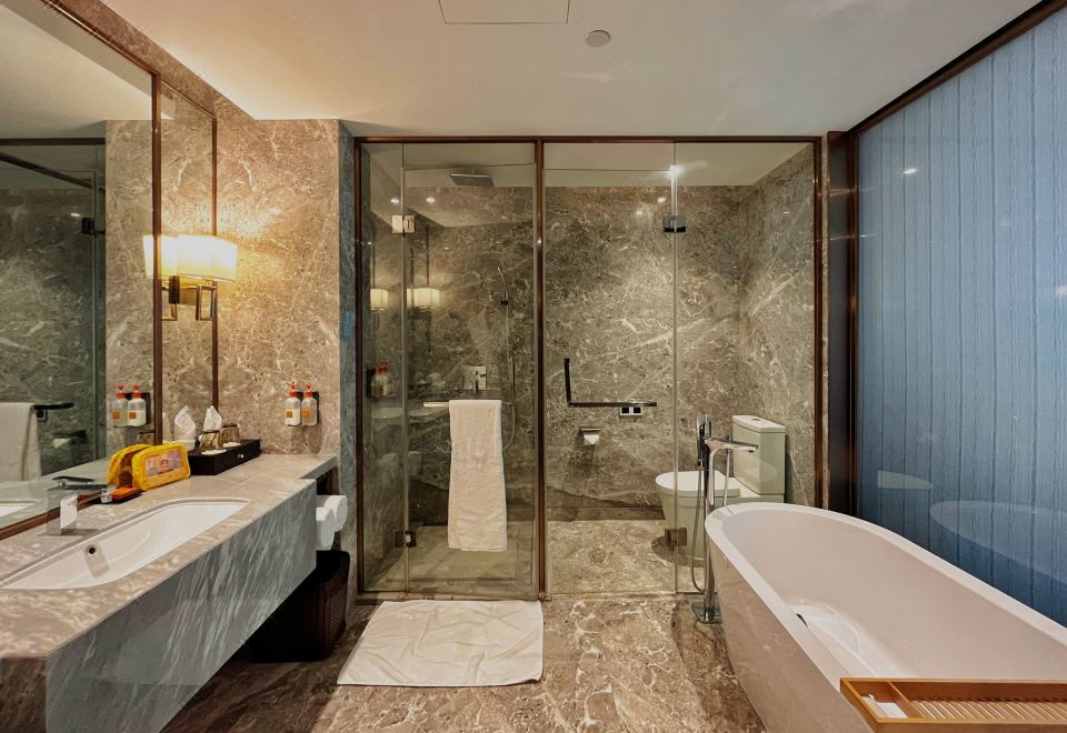 家庭亲子套房（卡通萌宠主题）