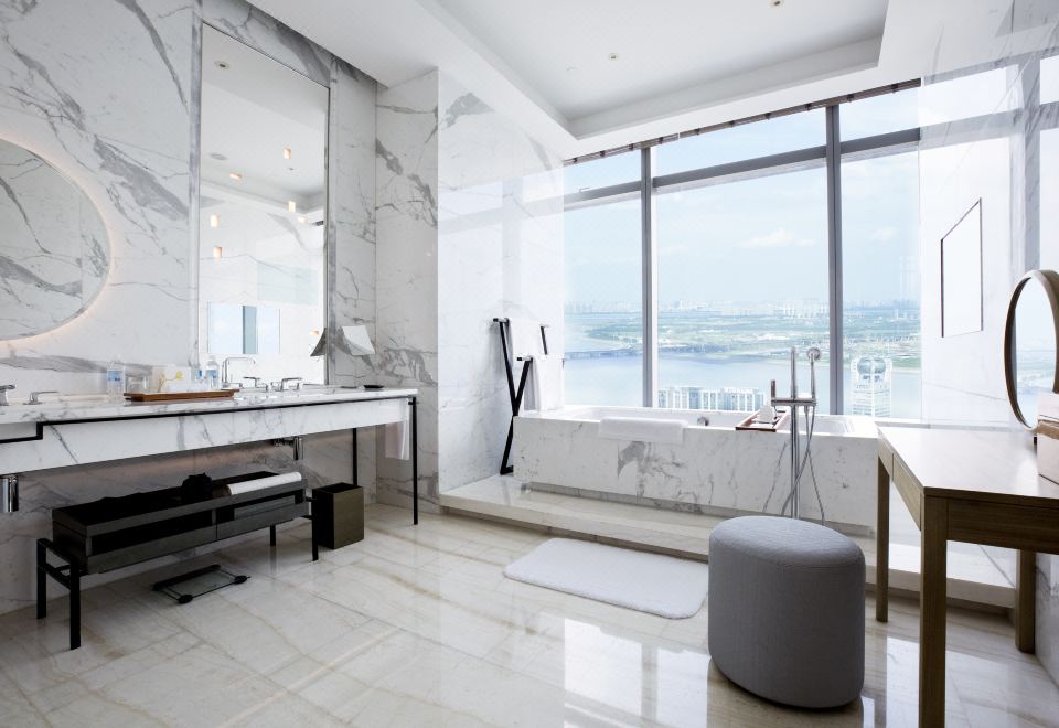 Park Hyatt HangzhouChairman Suite