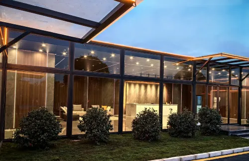Luoping Laiye Hotel