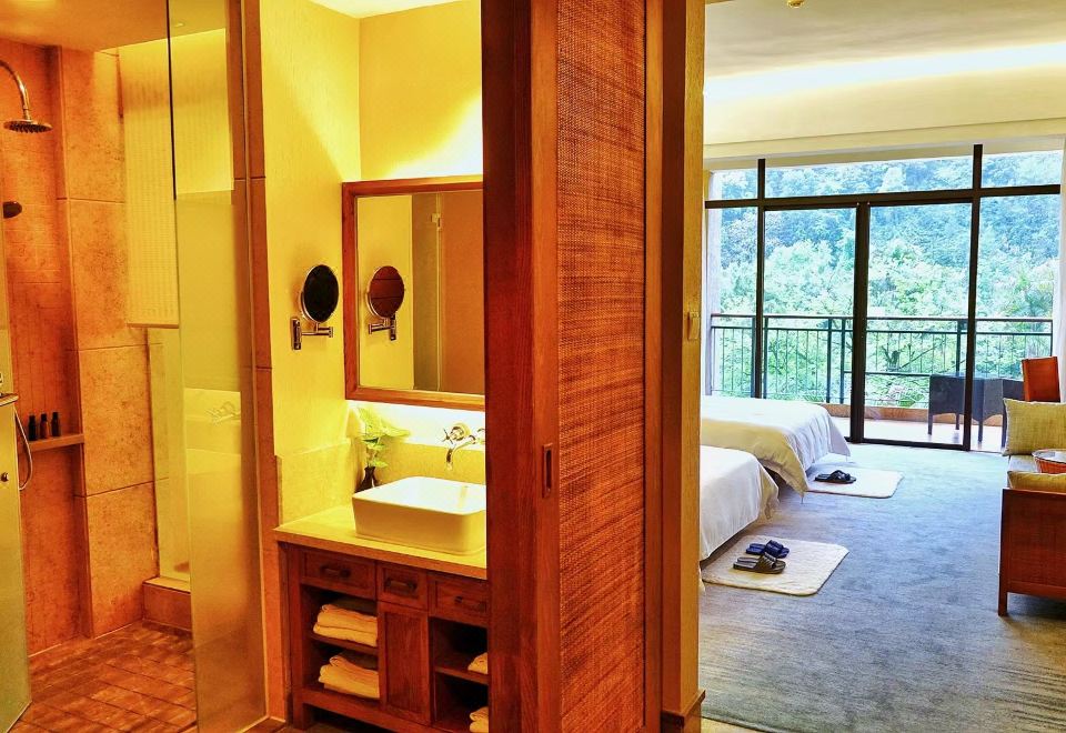 桂峯森景双床房-景观阳台-认证水质温泉水