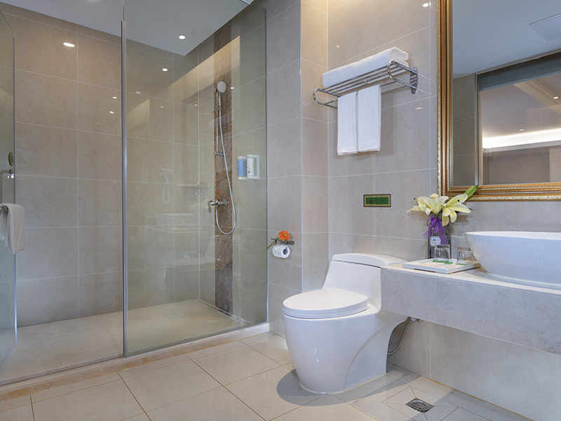 高级大床房（办公区+舒适温馨）