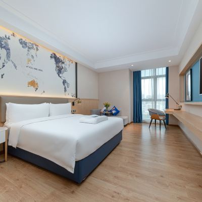 優享大床房【靜謐城景+簡約風格+智能客控】 凱里亞德酒店（河源萬隆城店）優惠