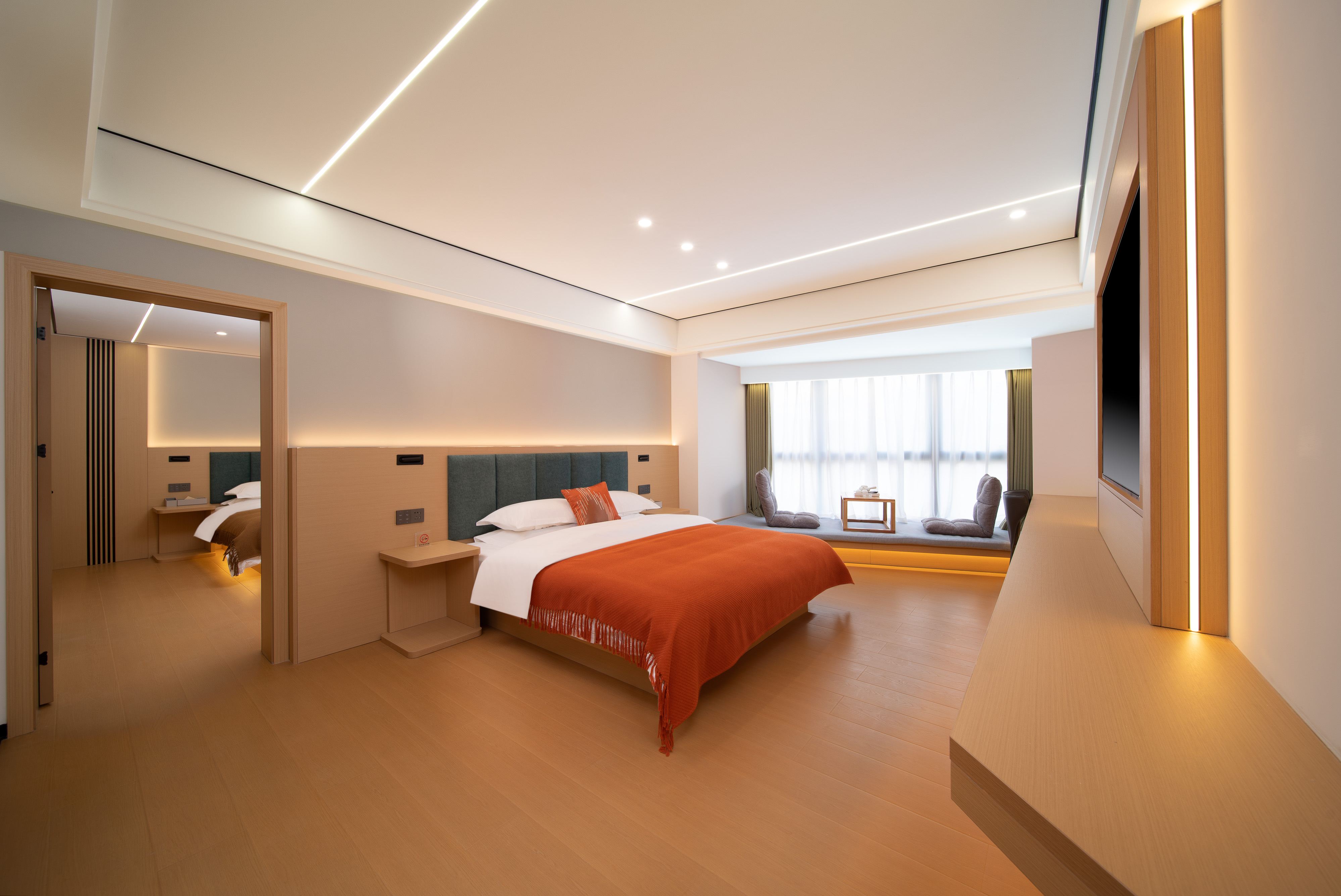 高空景观豪华套房（闲观夜街市井+定制静眠床品+智能马桶）