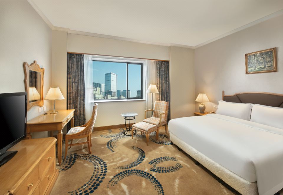 高级房-特大床（低楼层）