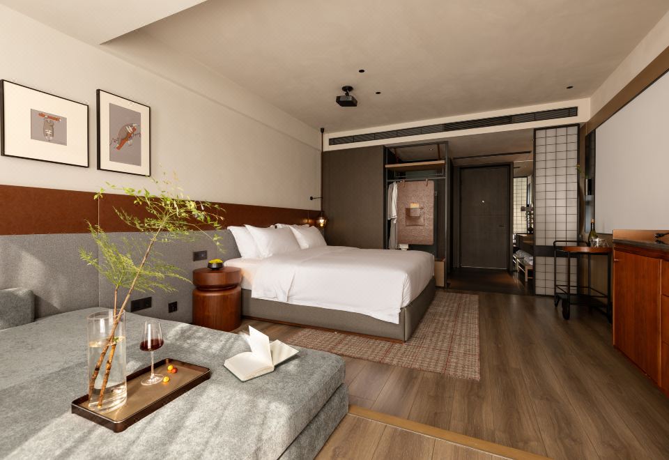 Man Shi Guang Double Bed Room