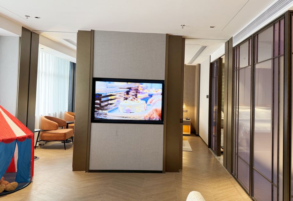 Baiyun Hotel GuangzhouFamily-friendly Suite
