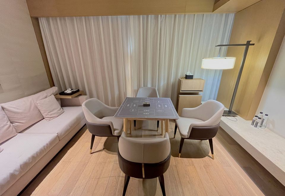 掼蛋套房（独立打牌区域）