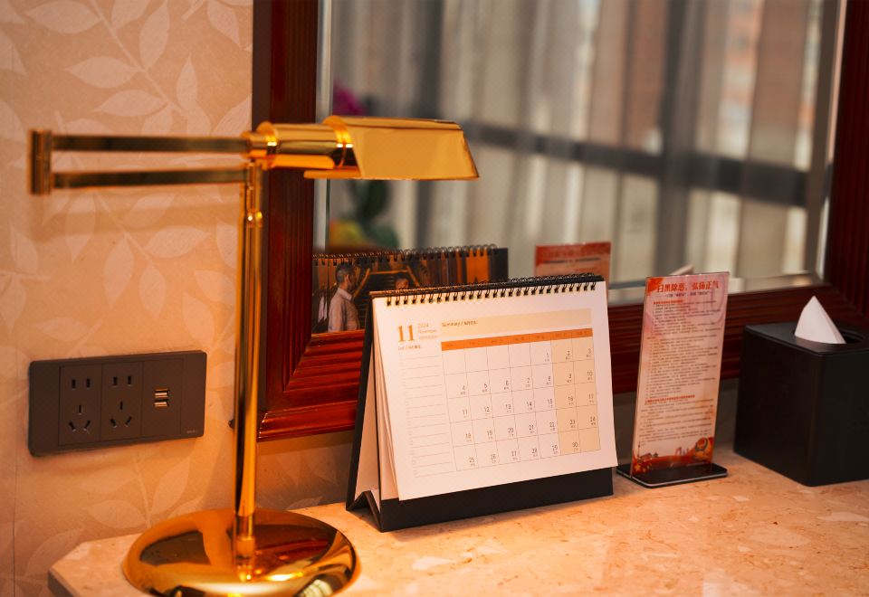 商務湖景雙床房