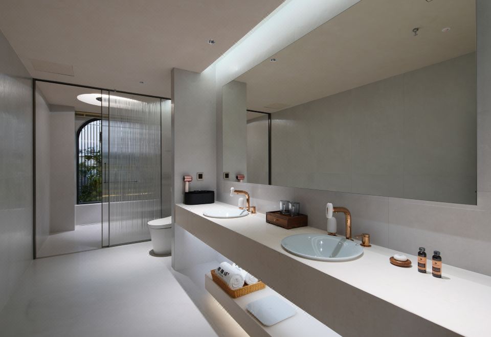 270度海景豪華家庭套房「馬歇爾音響+戴森吹風機」