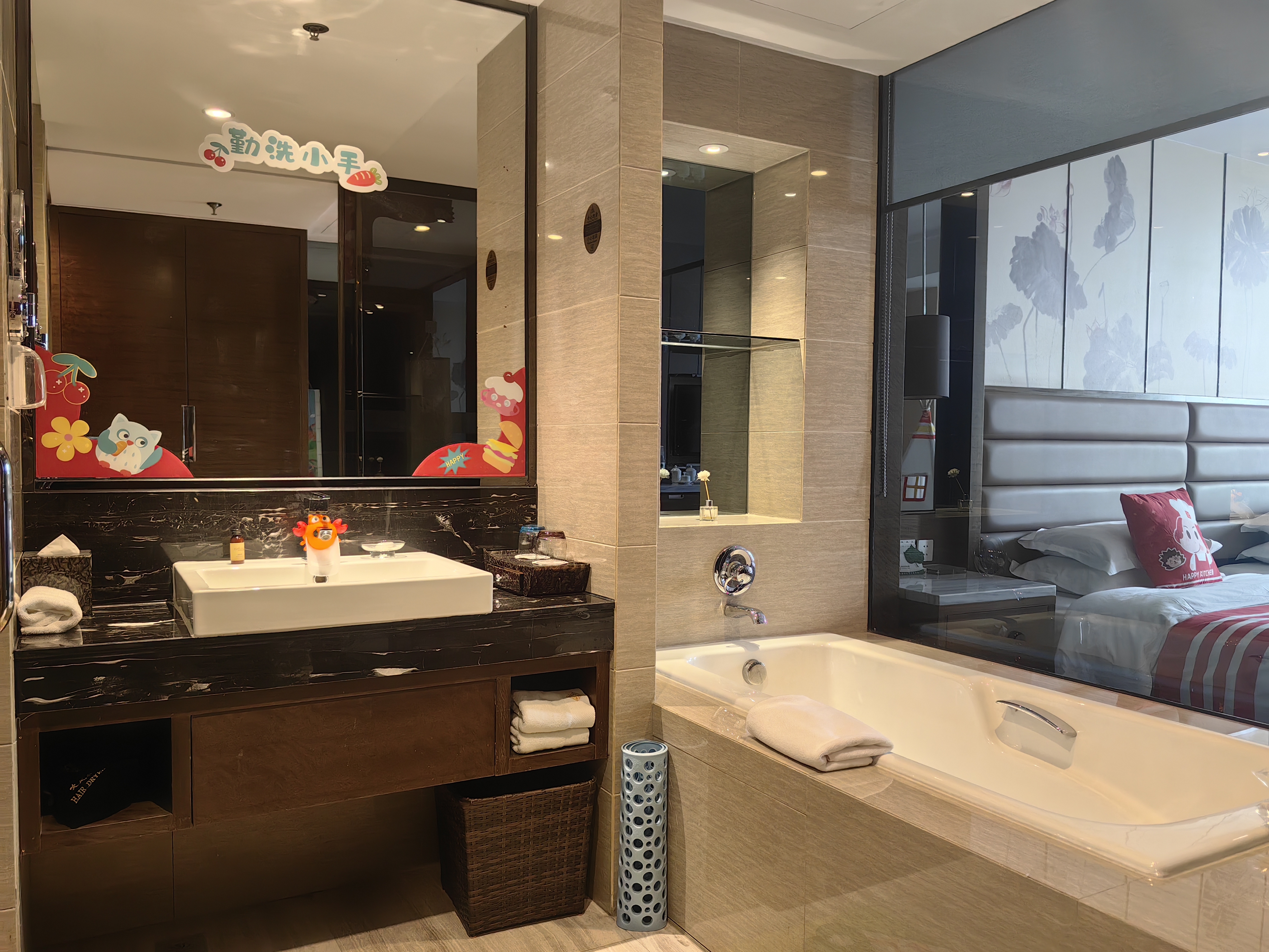 小厨房亲子双床房