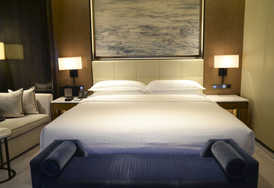 Sheraton Zhuhai HotelClub Deluxe King Room