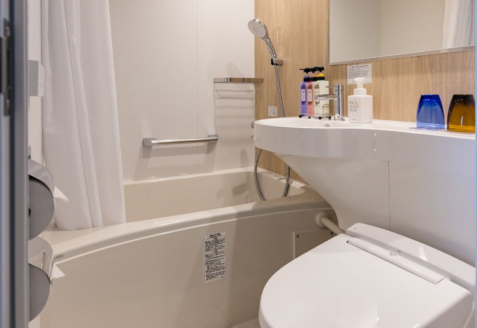 舒適雙床房（帶梳化床）