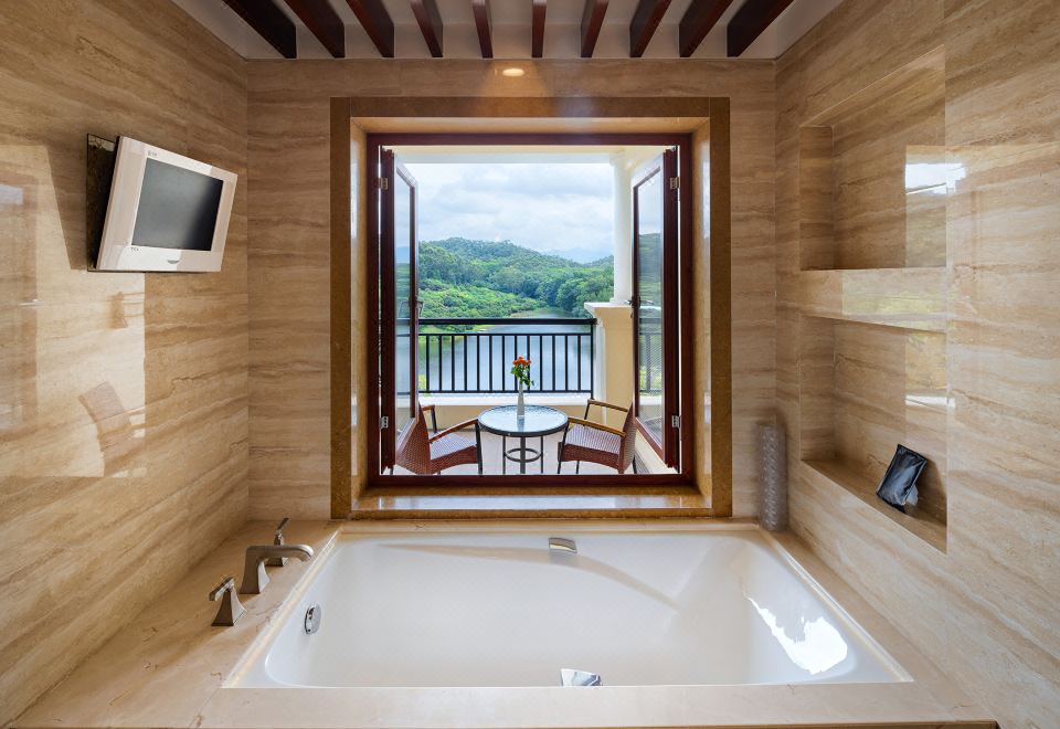 深度睡眠湖景大床房-智能U眠床墊