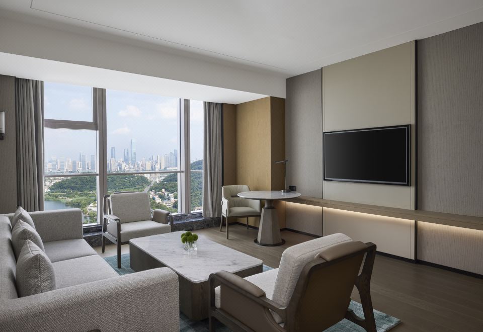 行政套房【180°临湖瞰两岸灯火璀璨】