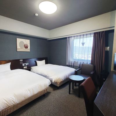 舒適雙床房， 無煙房 露櫻飯店駒根交流道口店優惠