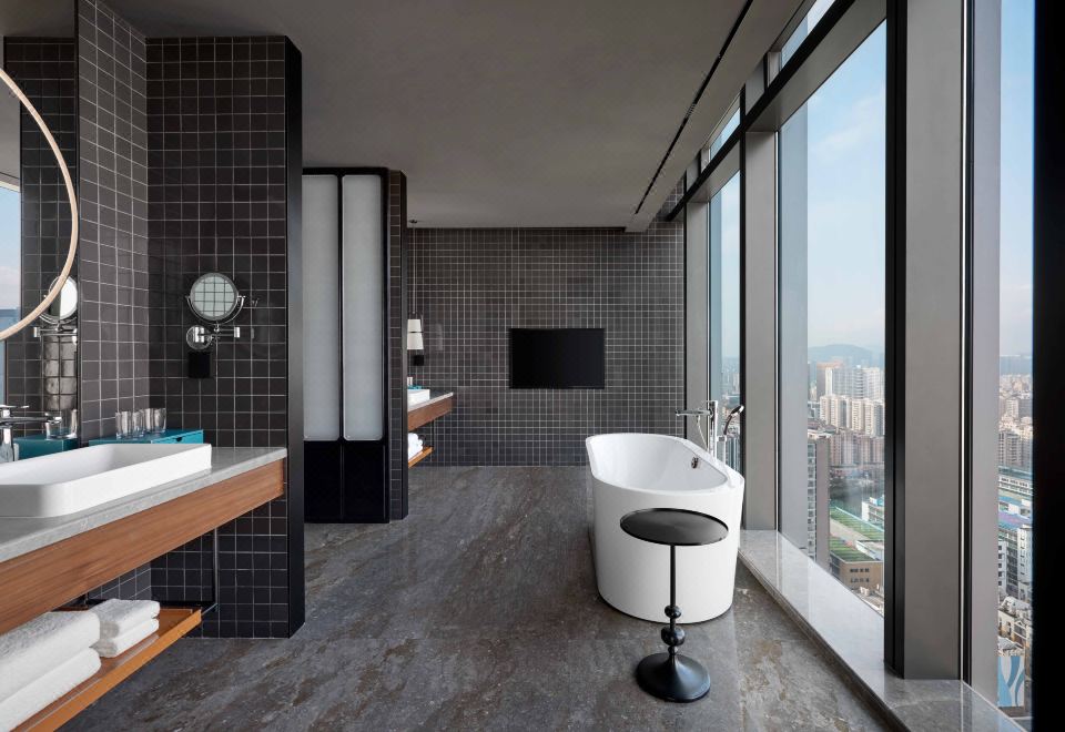 Le Méridien Shenzhen, Bao'anFamily Presidential Suite (2 Bedrooms With 1 Living Room)