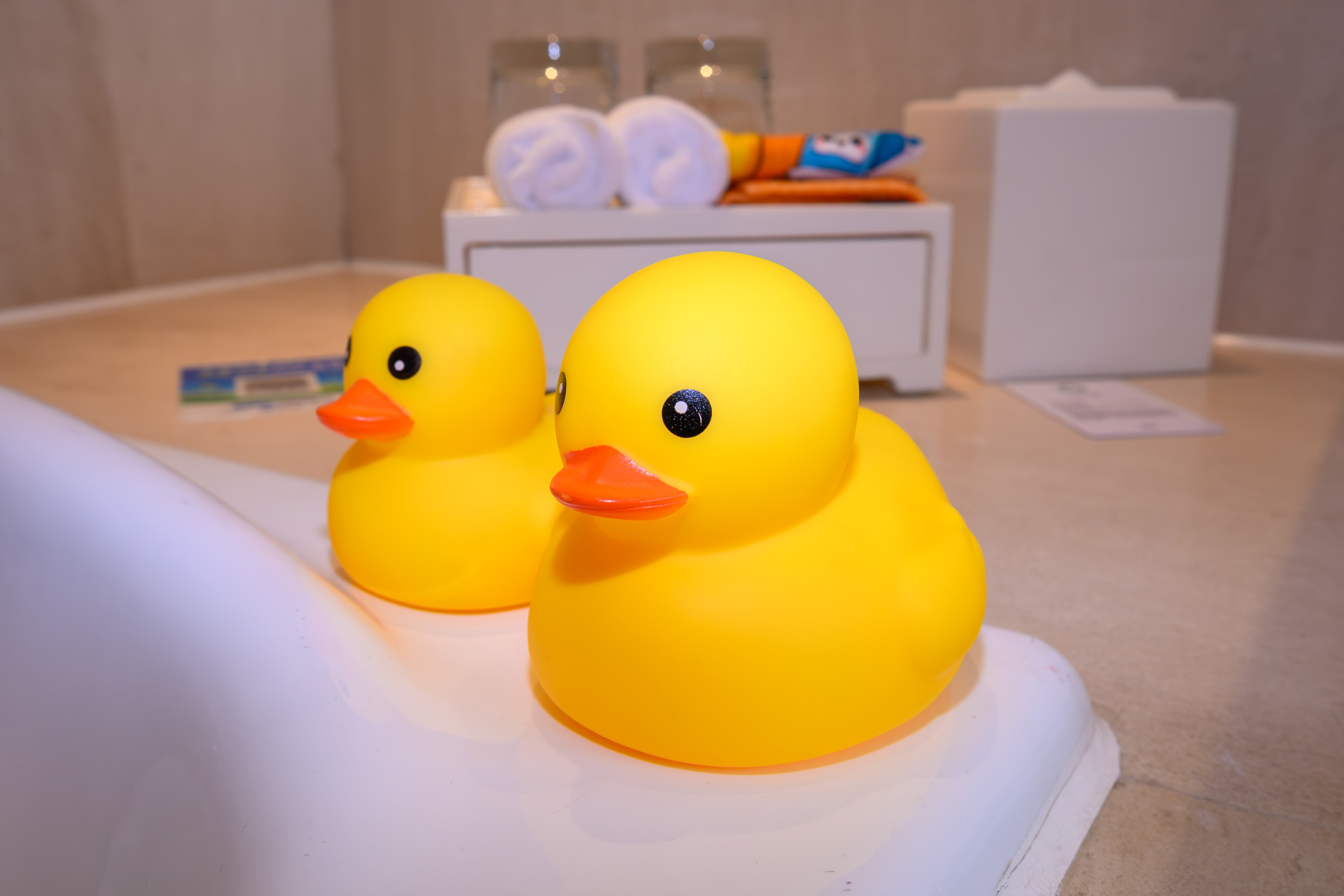 豪華外連通房-大床房連大床房