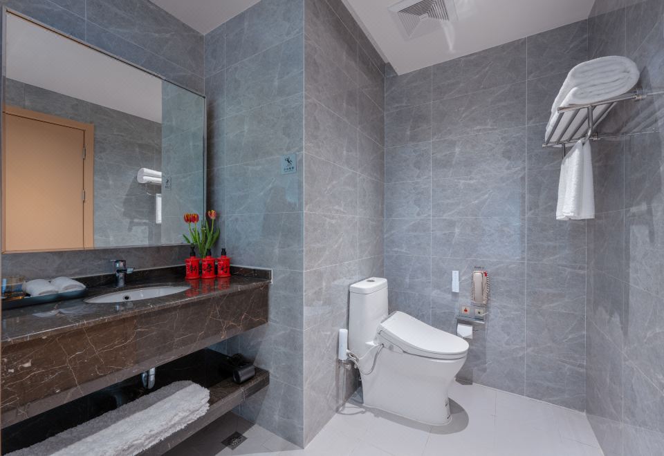 Shanghai Yiqinyuan ResortForest Deep Sleep Hollywood Room (Zero Pressure Pillow + Tencel Mattress)