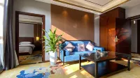 Gold Phoenix Hotel