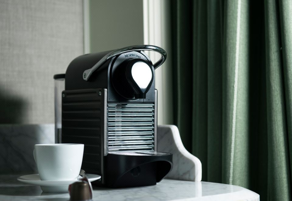 湖景豪華大床房