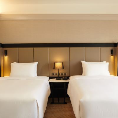 Bilik Deluxe Twin dengan Pemandangan Sungai Kupon Hilton Kuching