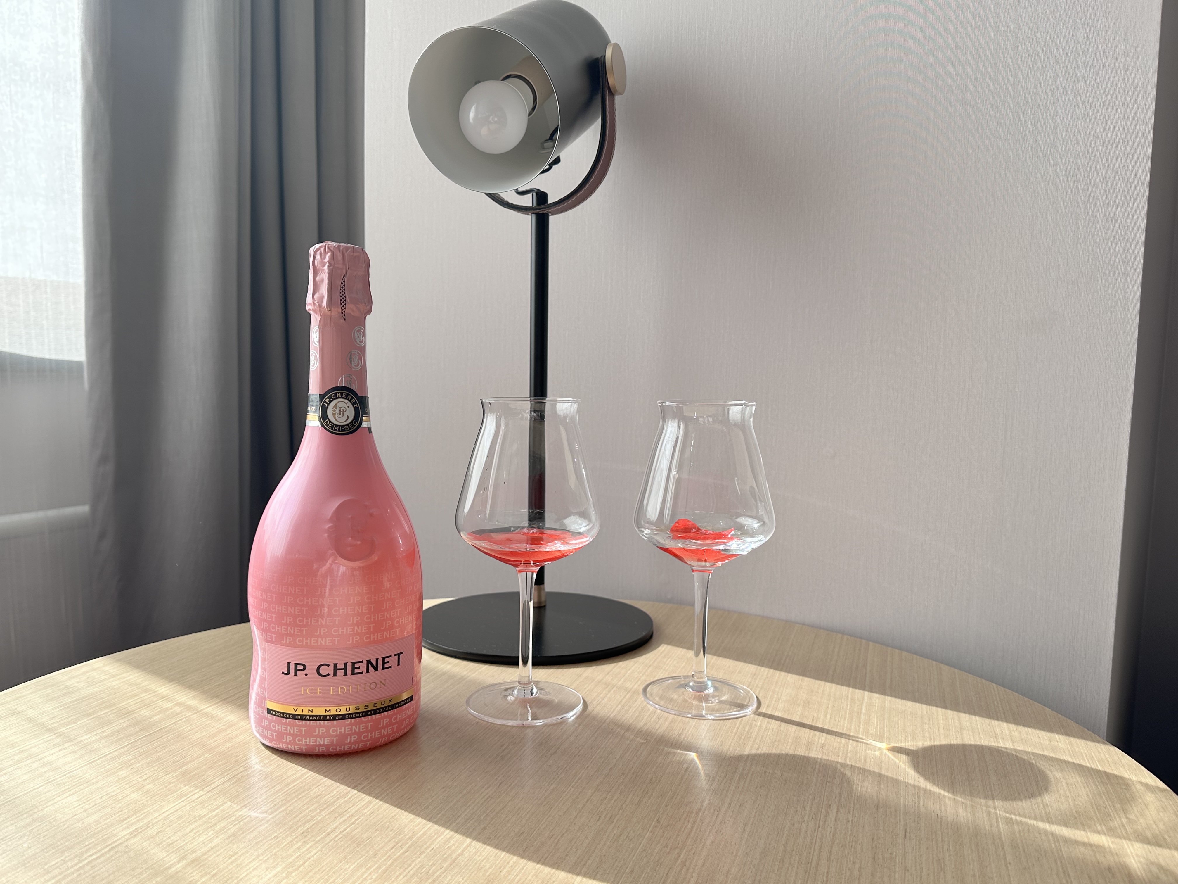 ZMAX Manxi Hotel (Harbin Central Street Sophia Church Store)七夕主题房