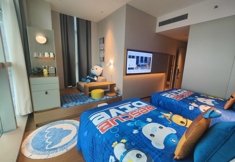 Pagoda Hotel, Baoan,Qianhai, ShenzhenFamily-friendly 2-bed Room