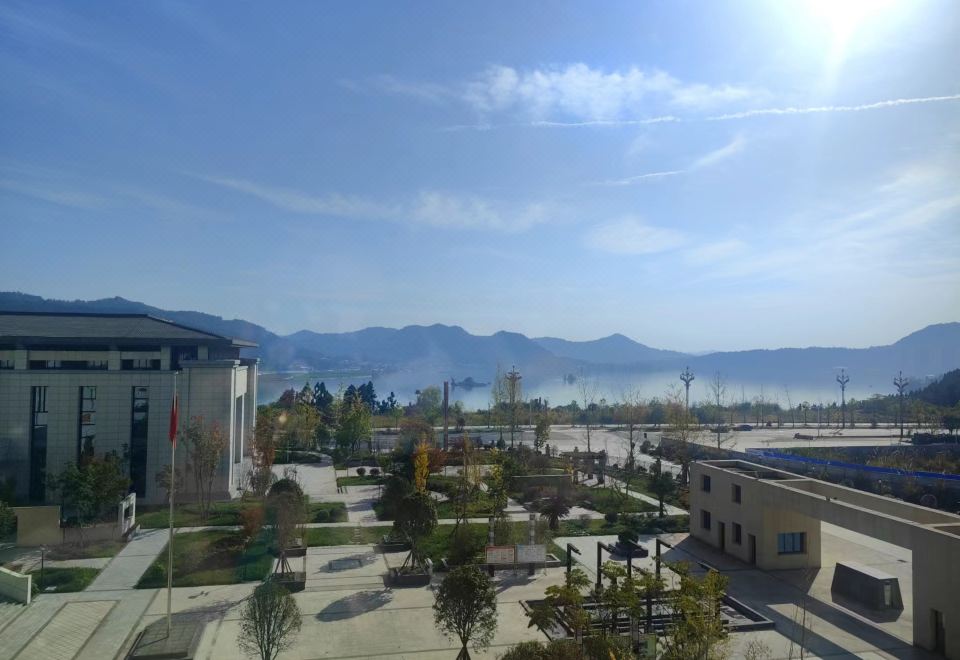 River-view Twin Room