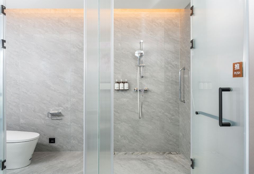 豪华韵动房·超大床·湖景（智能健身FITURE魔镜）