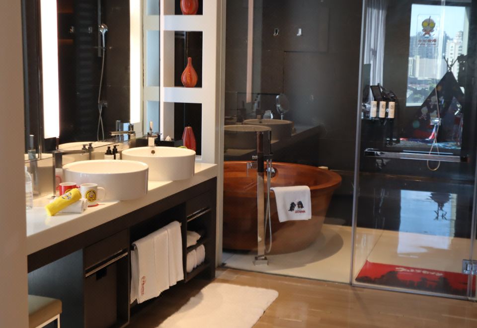 奧特曼主題親子套房