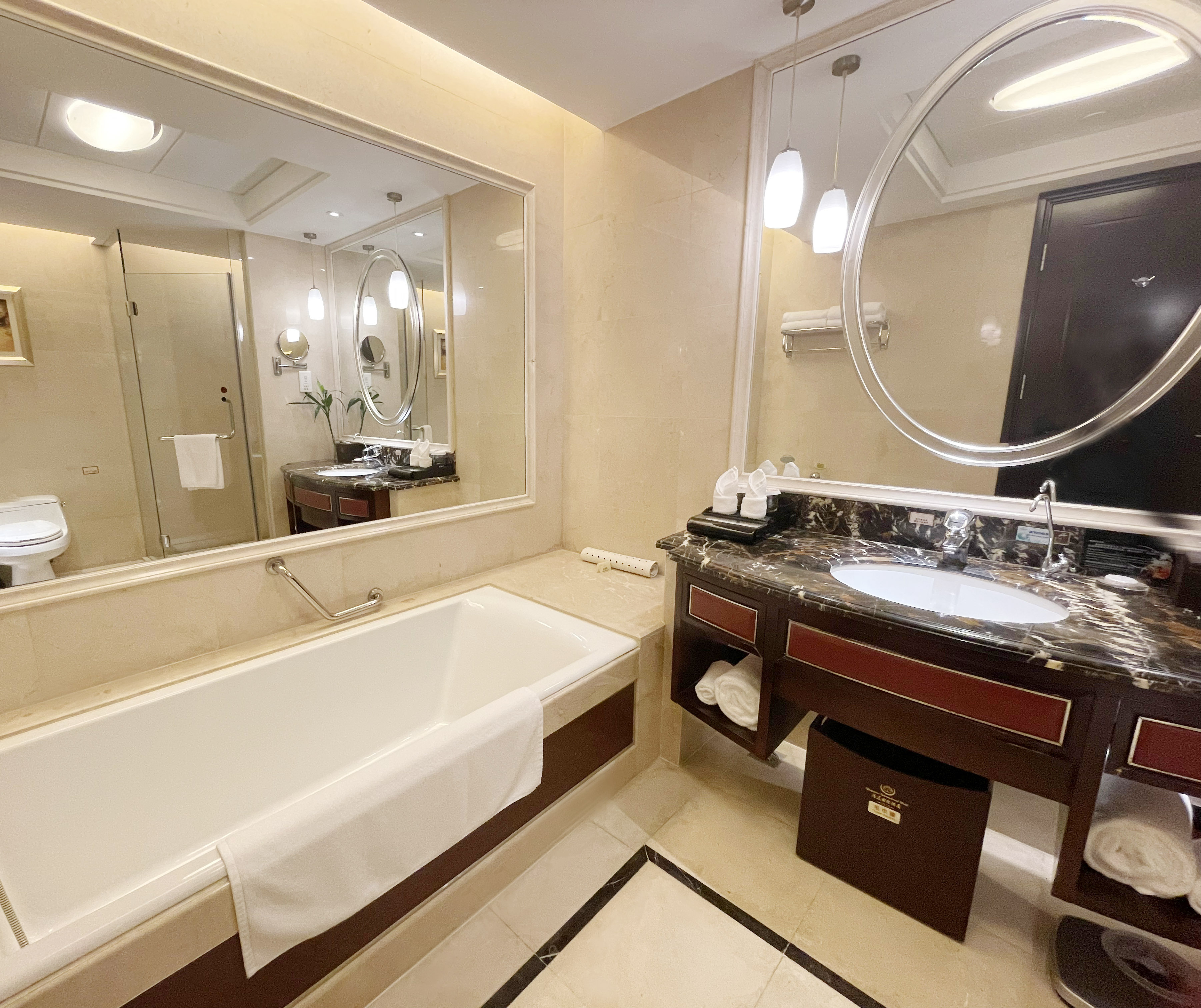 江景行政客房（带沙发、浴缸）