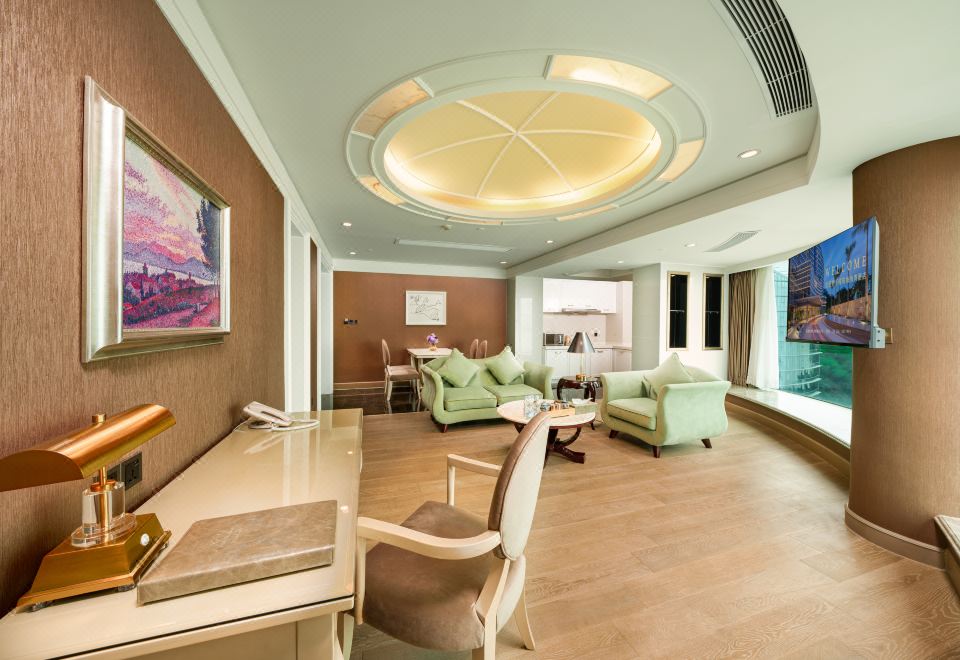 貴賓樓尊貴海景套房（觀港珠澳大橋+270度一線海景）