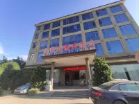 Huizhou Longmen Nankunshan Daquanju Boutique Hot Spring Hotel Hotel di Longmen County