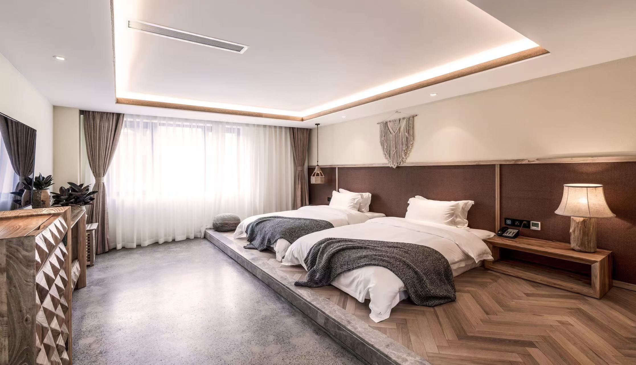 花园浴缸双床房