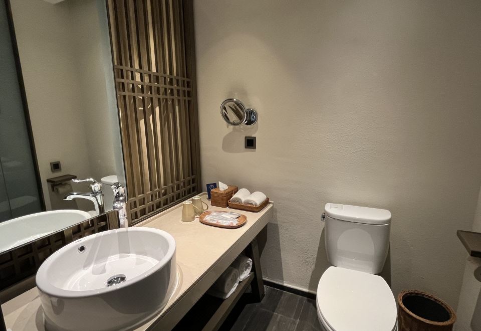 阳台豪华双床房