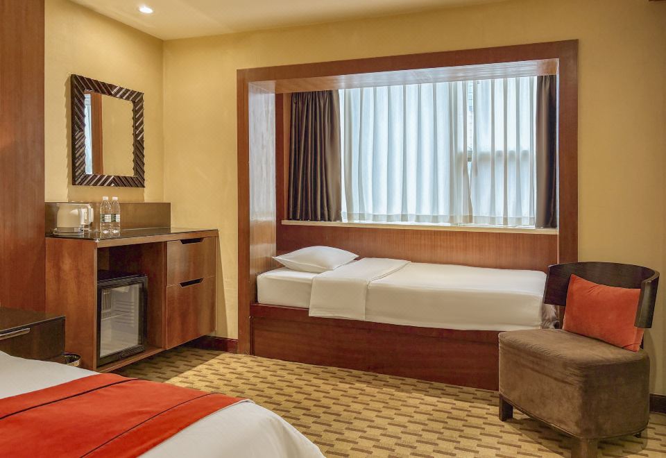 行政榻榻米家庭双床房