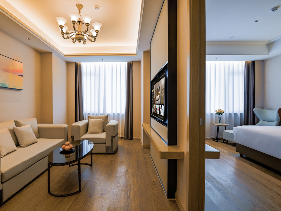 豪华套房一房一厅【功夫茶具+商务办公桌+Coffee机】