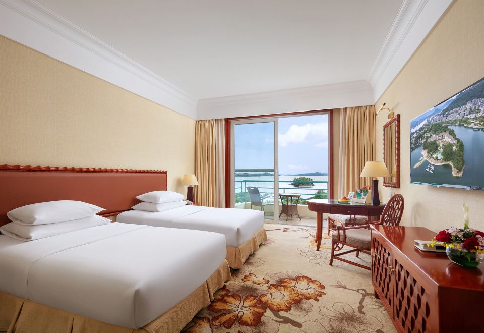 豪华湖景双床房