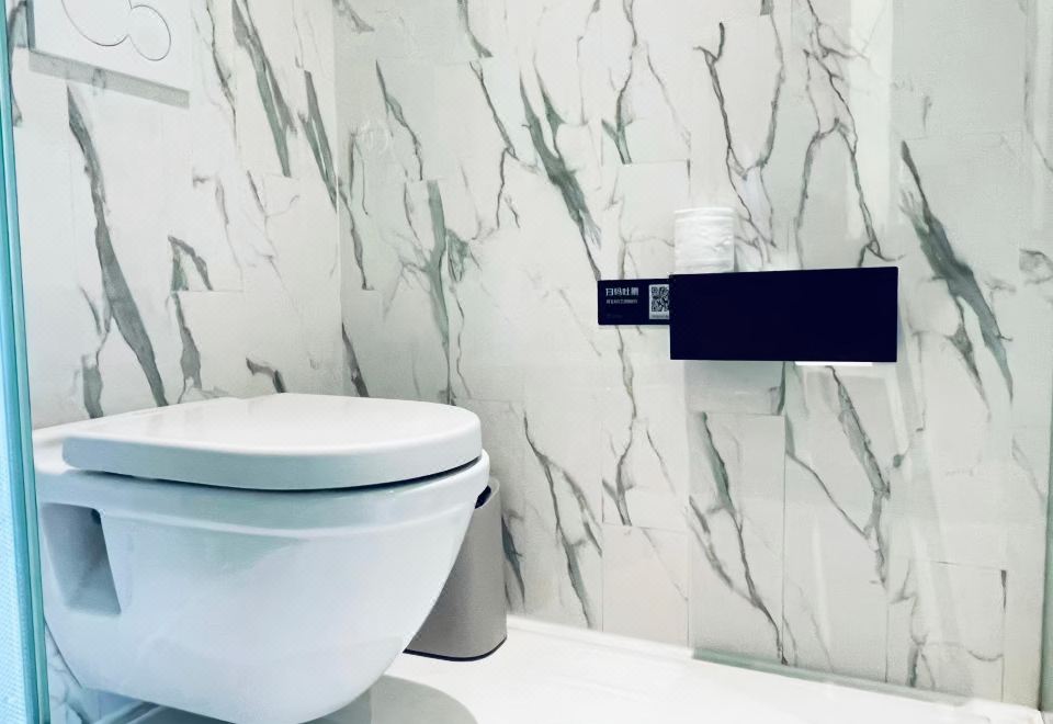 CitiGO Hotel Nanluoguxiang BeijingHuanyi Parent-child Queen Room(Fridge)