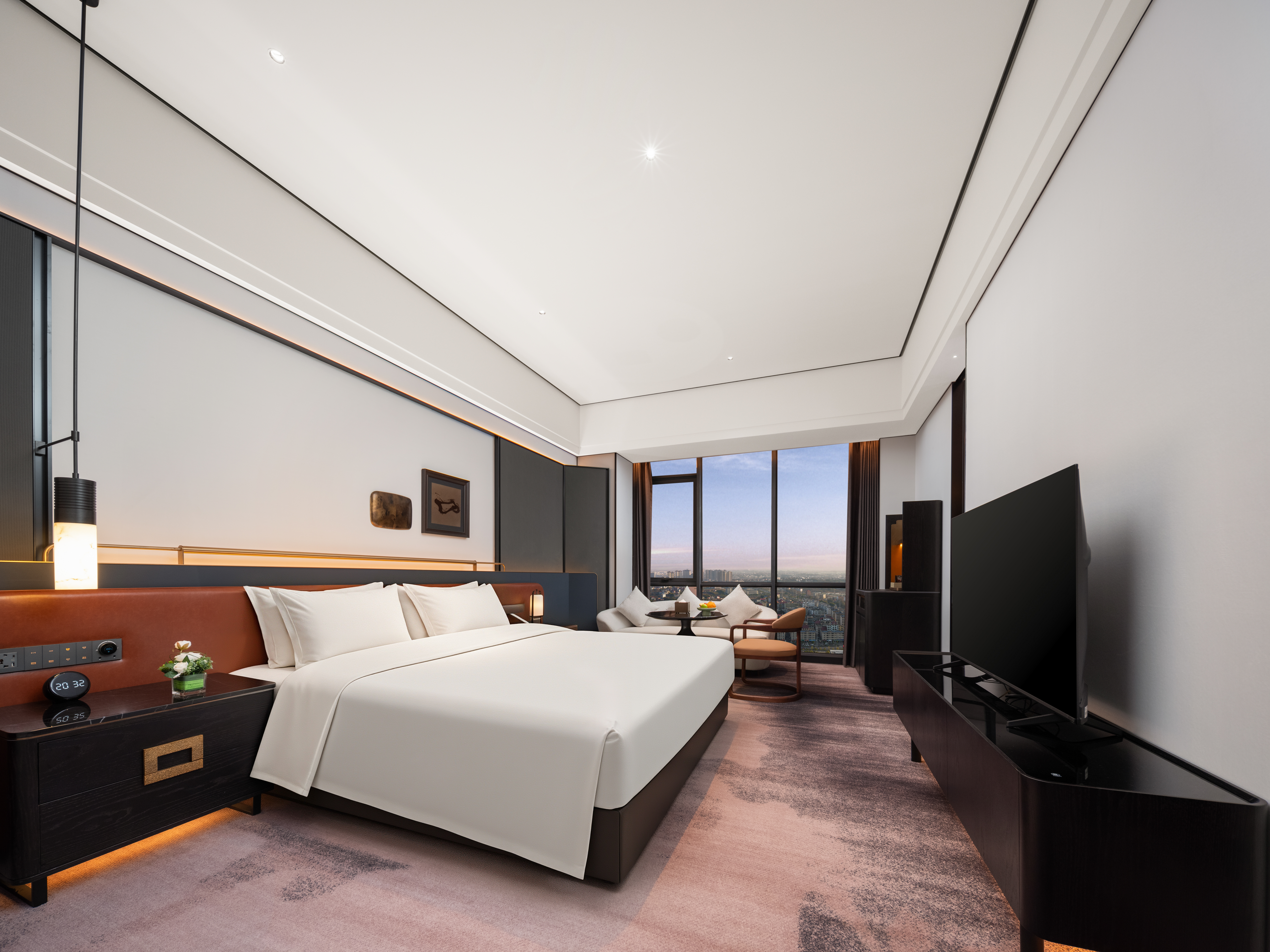 Deluxe Queen Room